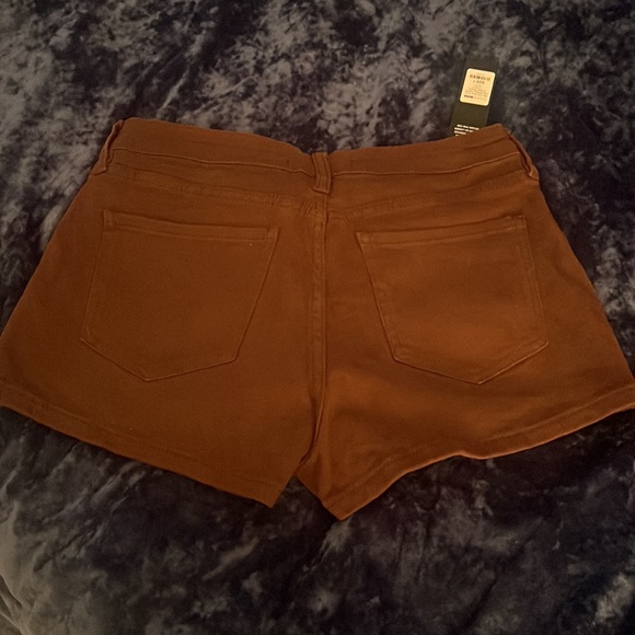 Fashion nova brown shorts - Picture 2 of 2